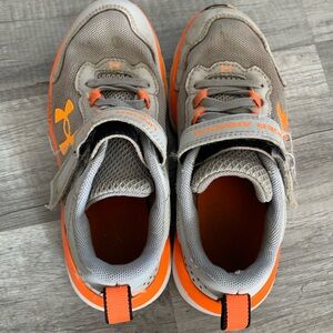 Boys under armour Velcro slip on sneakers